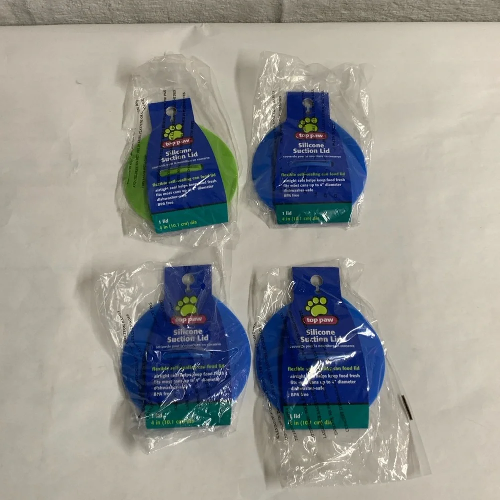 Top Paw Silicone Self sealing pet can food Lids new